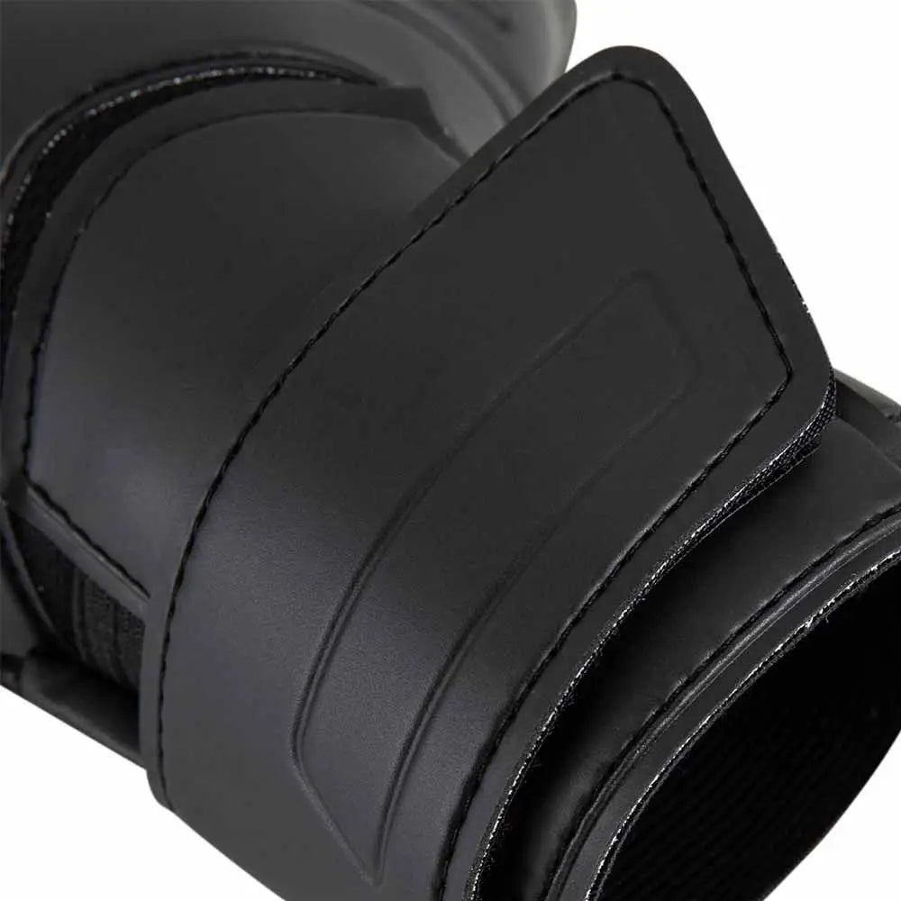 Goalkeeper Gloves With Finger Protection – Durable Grip